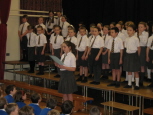 Forefield Junior School Choir - Follow That Star! Christmas 2008