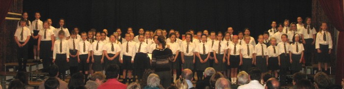 Forefield Junior School Choir present "Follow That Star!"